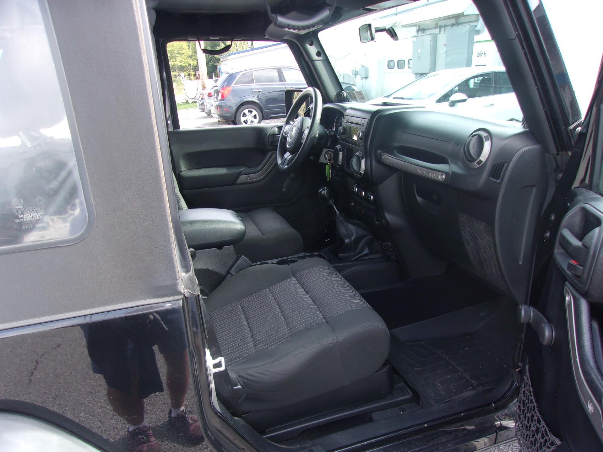 2012 Jeep Wrangler 4WD 2dr Sport
