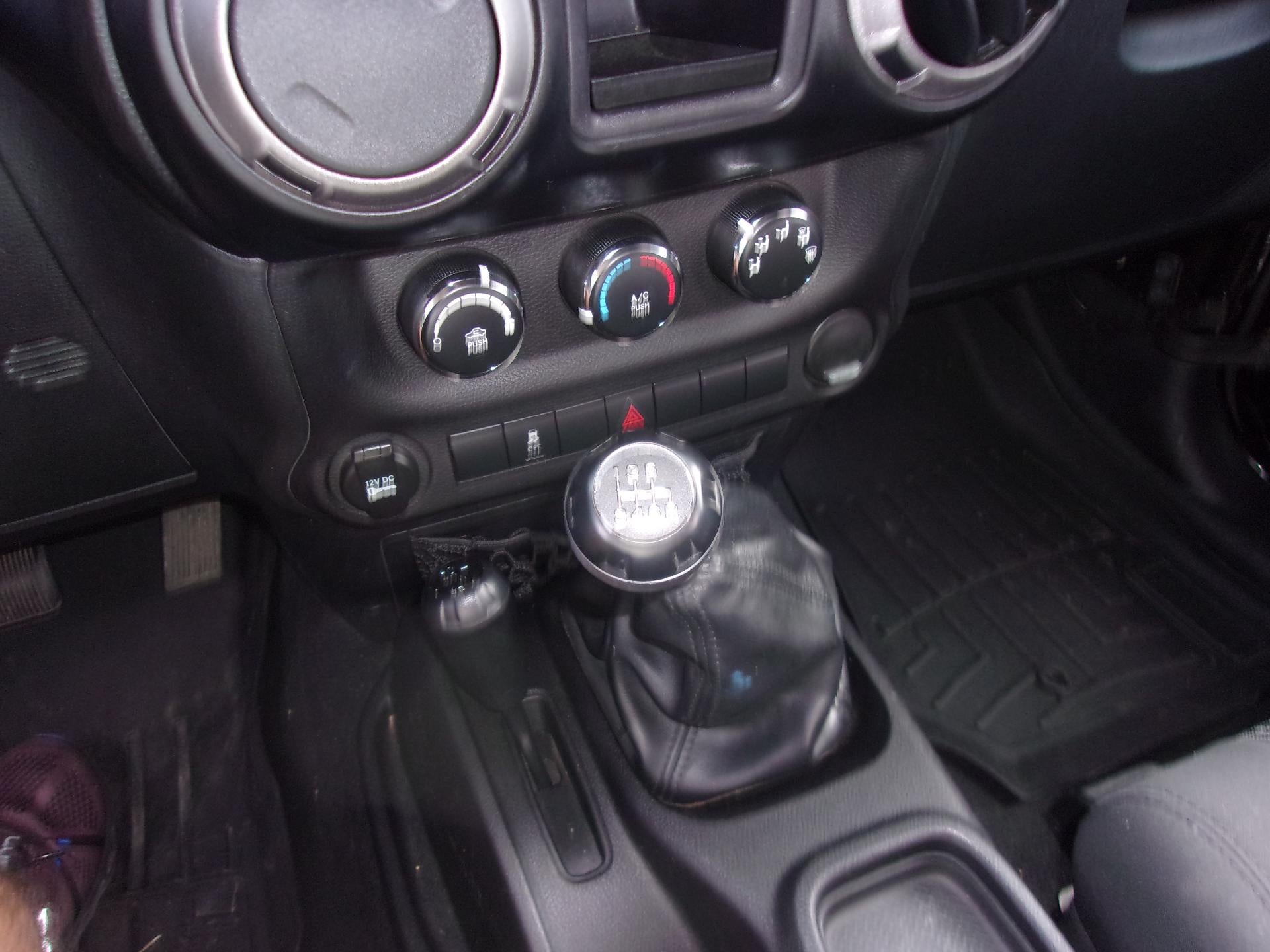 2012 Jeep Wrangler 4WD 2dr Sport
