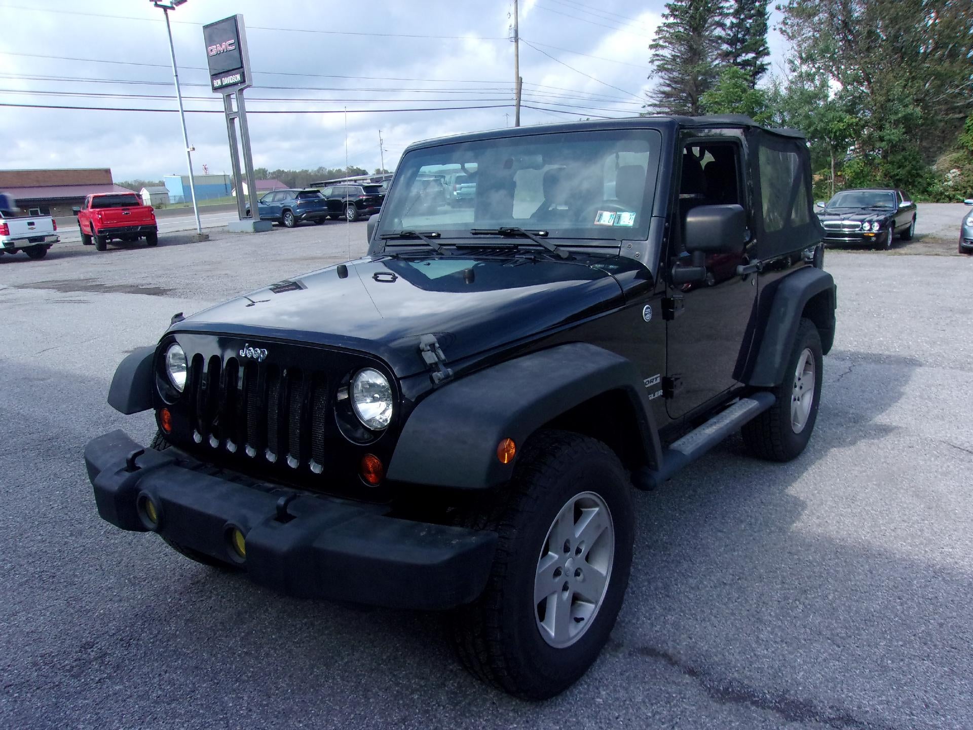 2012 Jeep Wrangler 4WD 2dr Sport