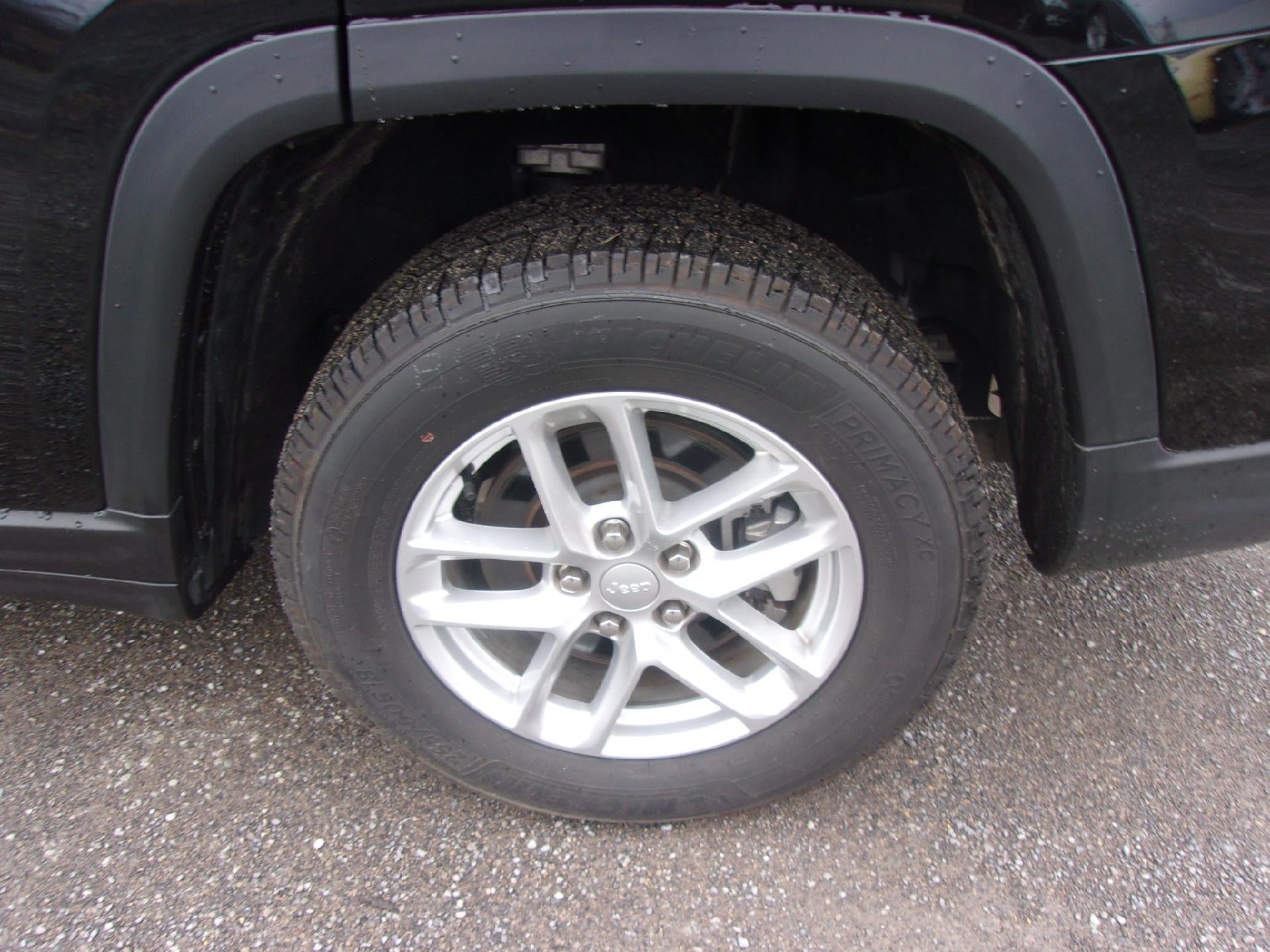 2022 Jeep Grand Cherokee L Laredo 4x4