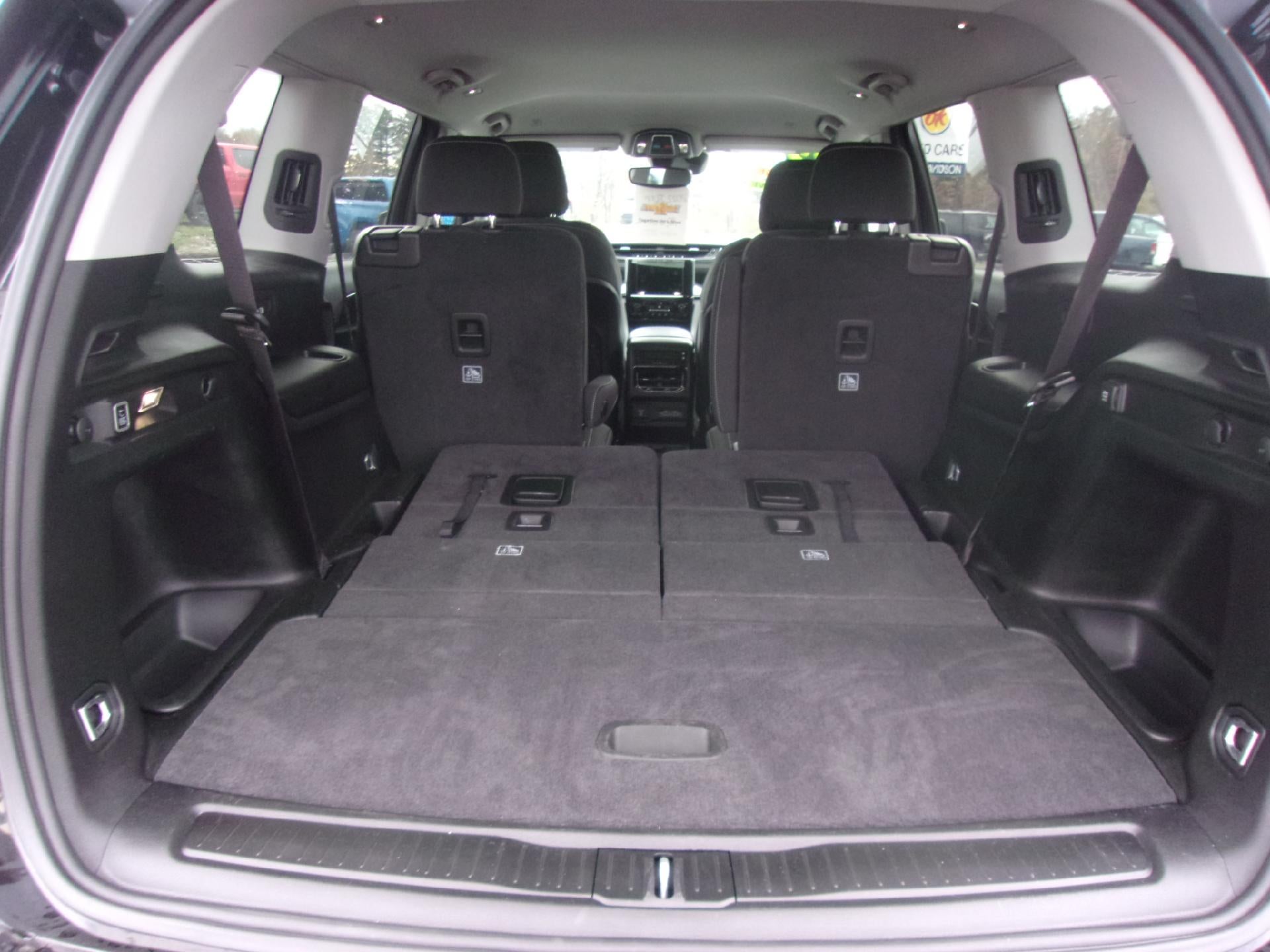 2022 Jeep Grand Cherokee L Laredo 4x4