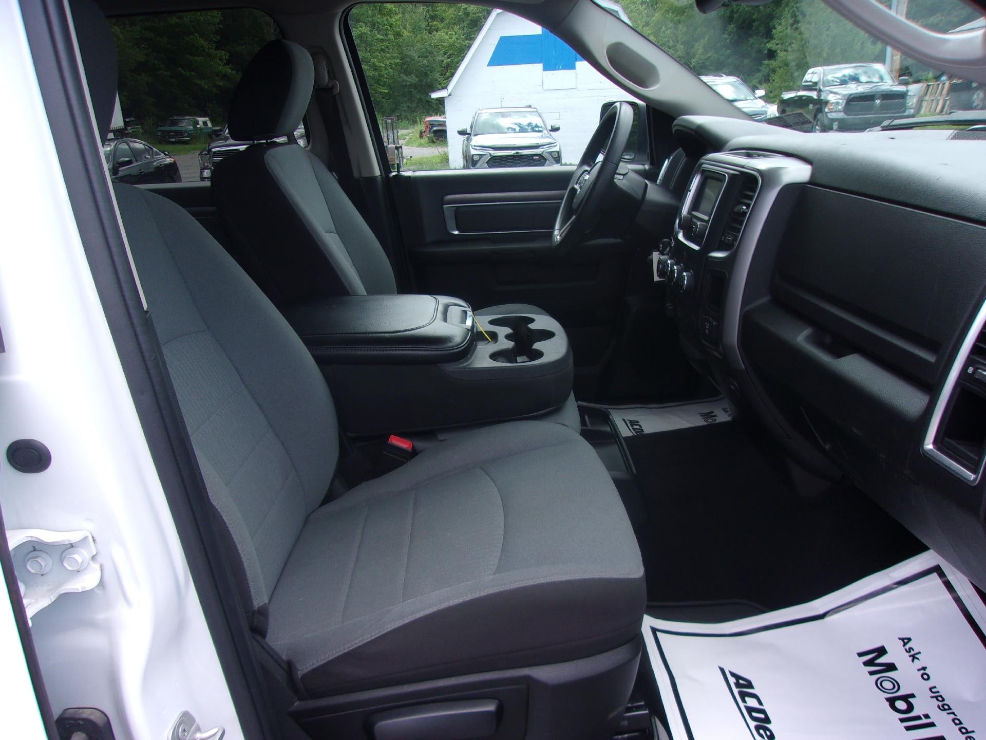 2023 RAM 1500 Classic SLT 4x4 Crew Cab 5'7" Box