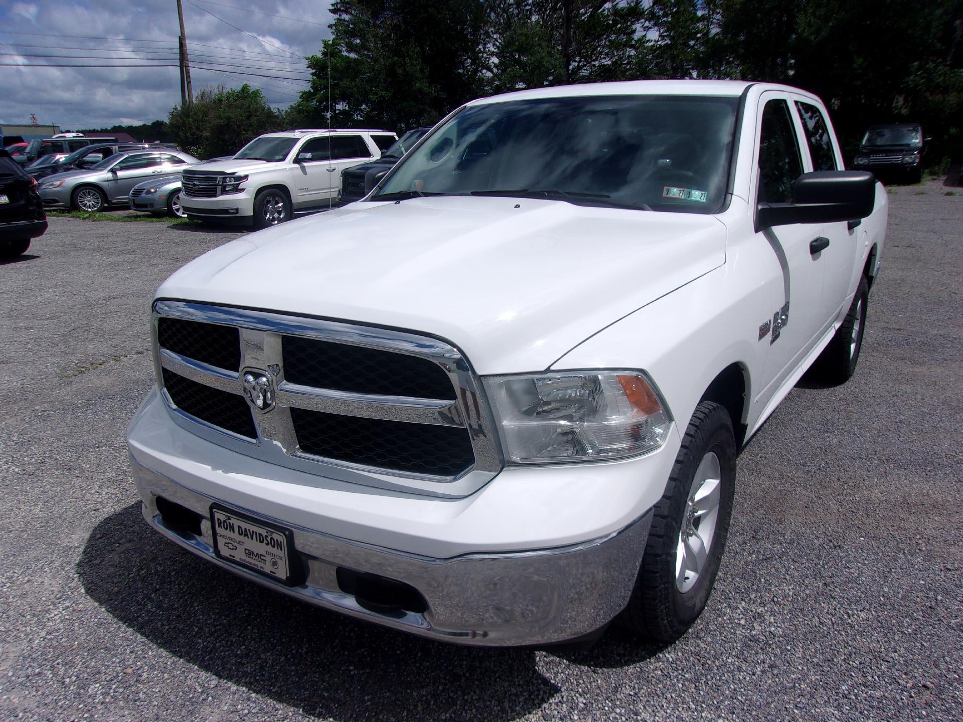 2023 RAM 1500 Classic SLT 4x4 Crew Cab 5'7" Box