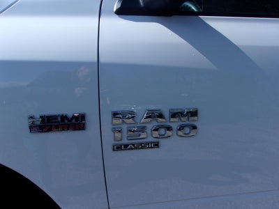 2023 RAM 1500 Classic SLT 4x4 Crew Cab 5'7" Box