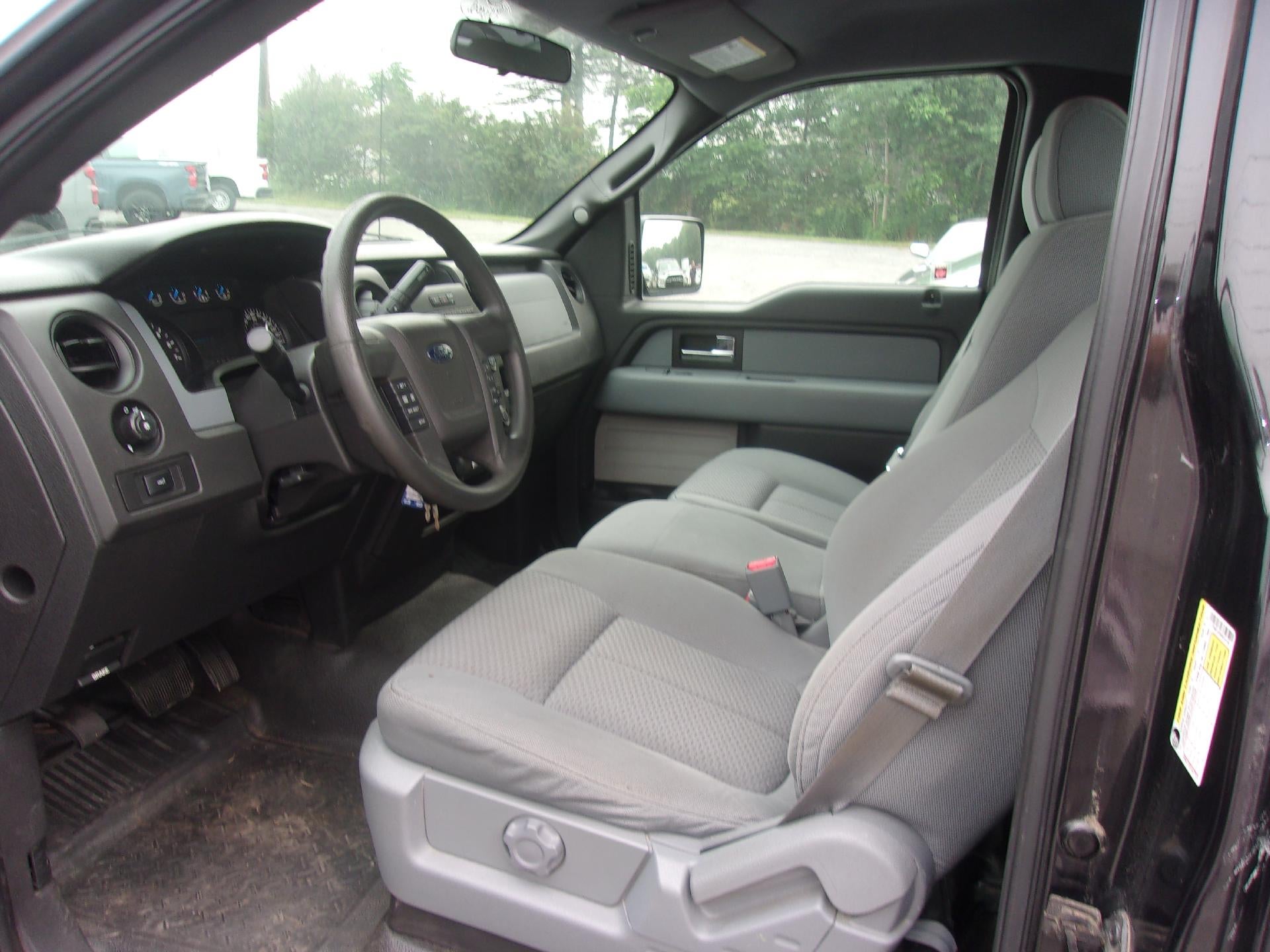 2013 Ford F-150 4WD Regular Cab 6-1/2 Ft Box XL