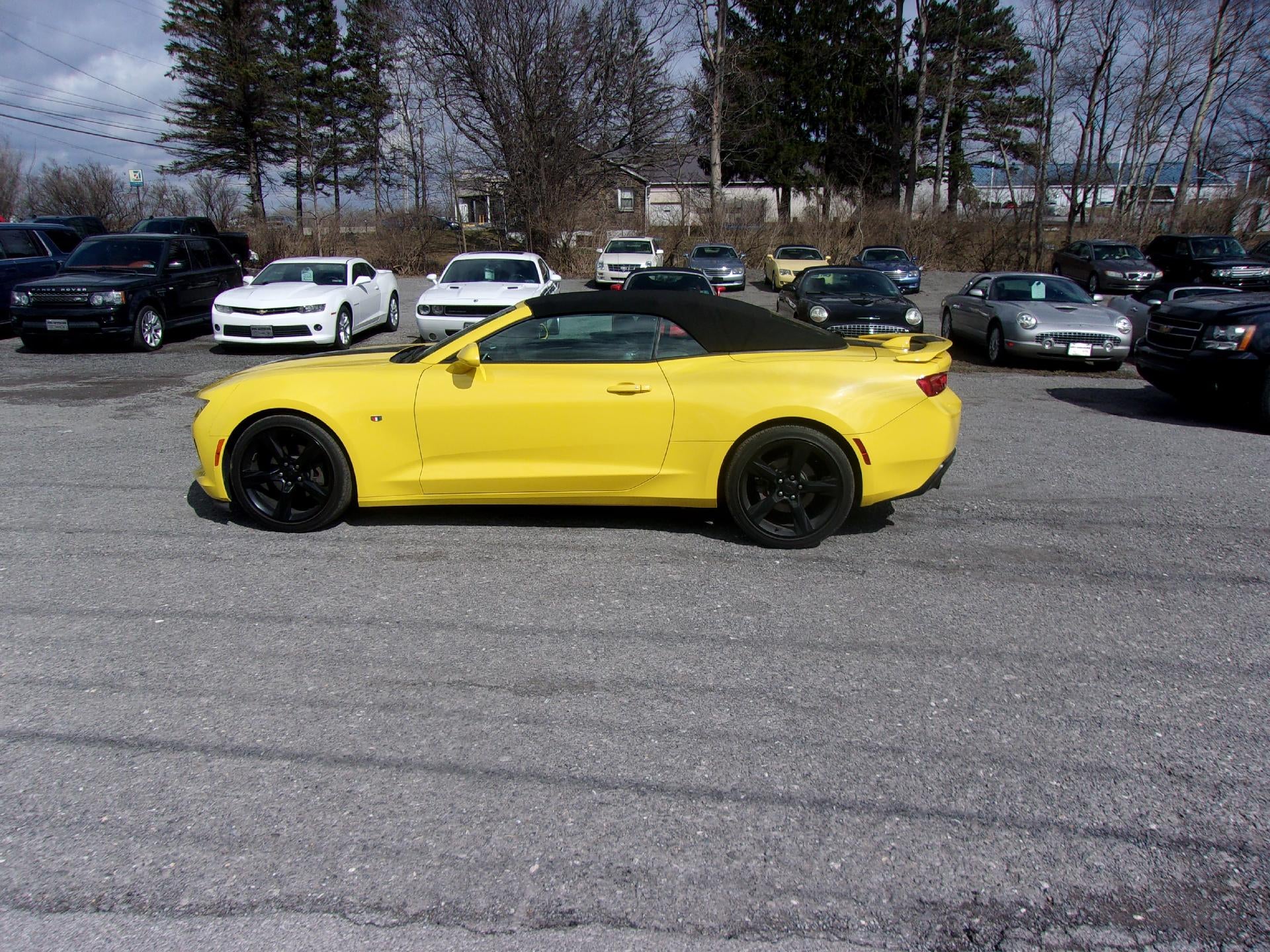 2017 Chevrolet Camaro 2dr Convertible 2LT