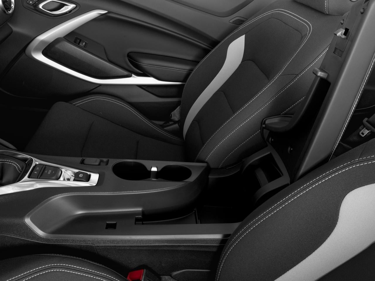 2017 Chevrolet Camaro 2dr Convertible 2LT