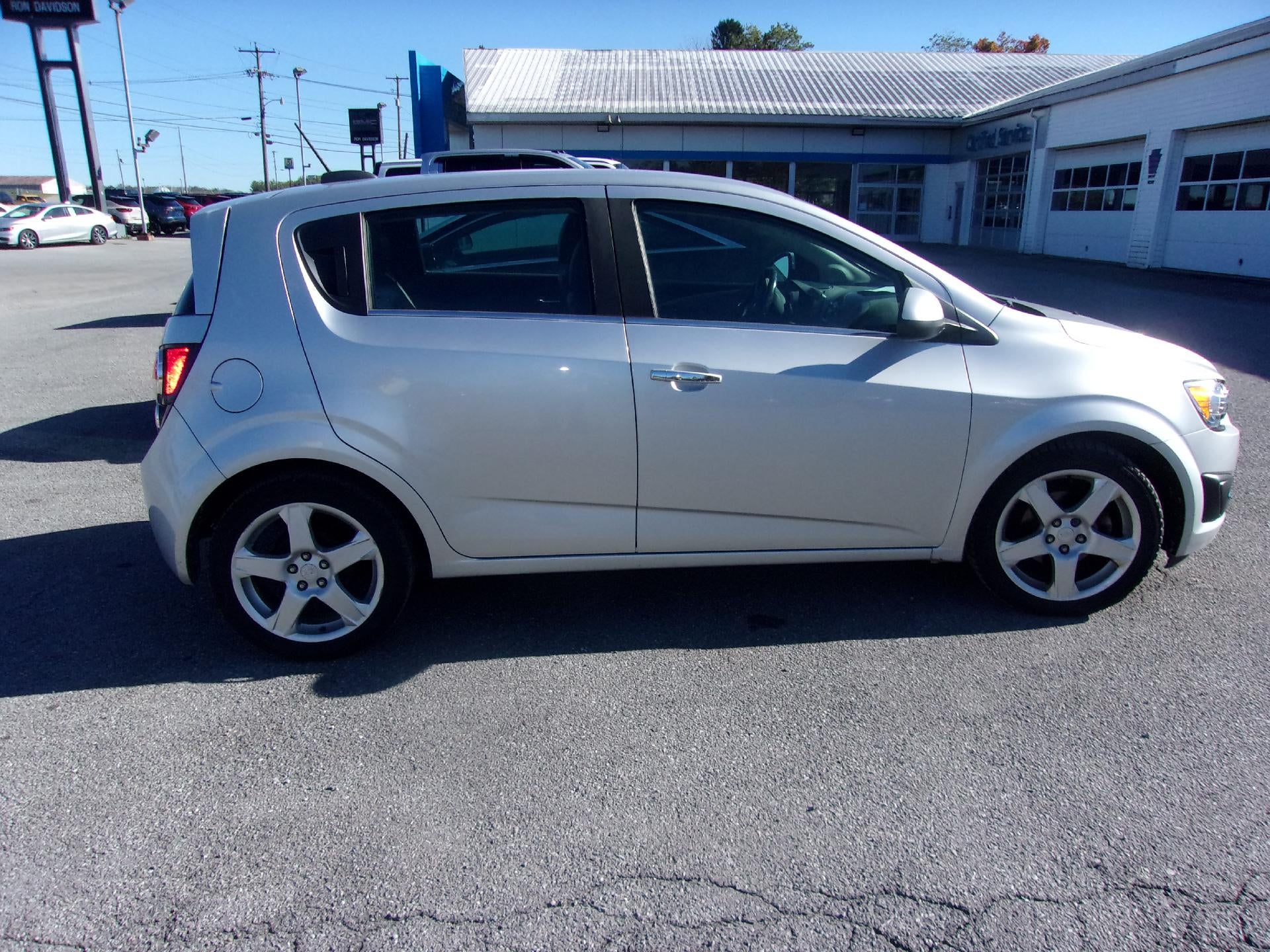 2016 Chevrolet Sonic HATCHBACK