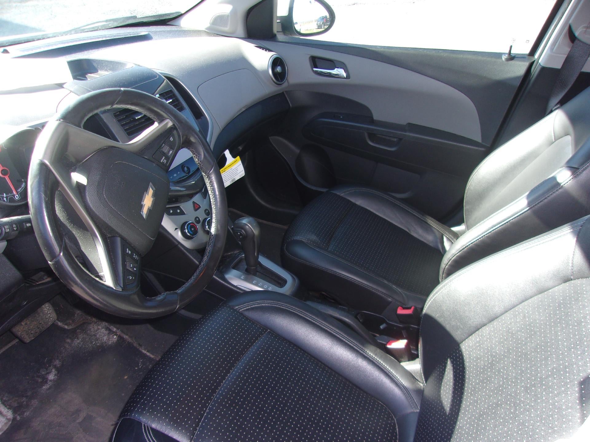 2016 Chevrolet Sonic HATCHBACK