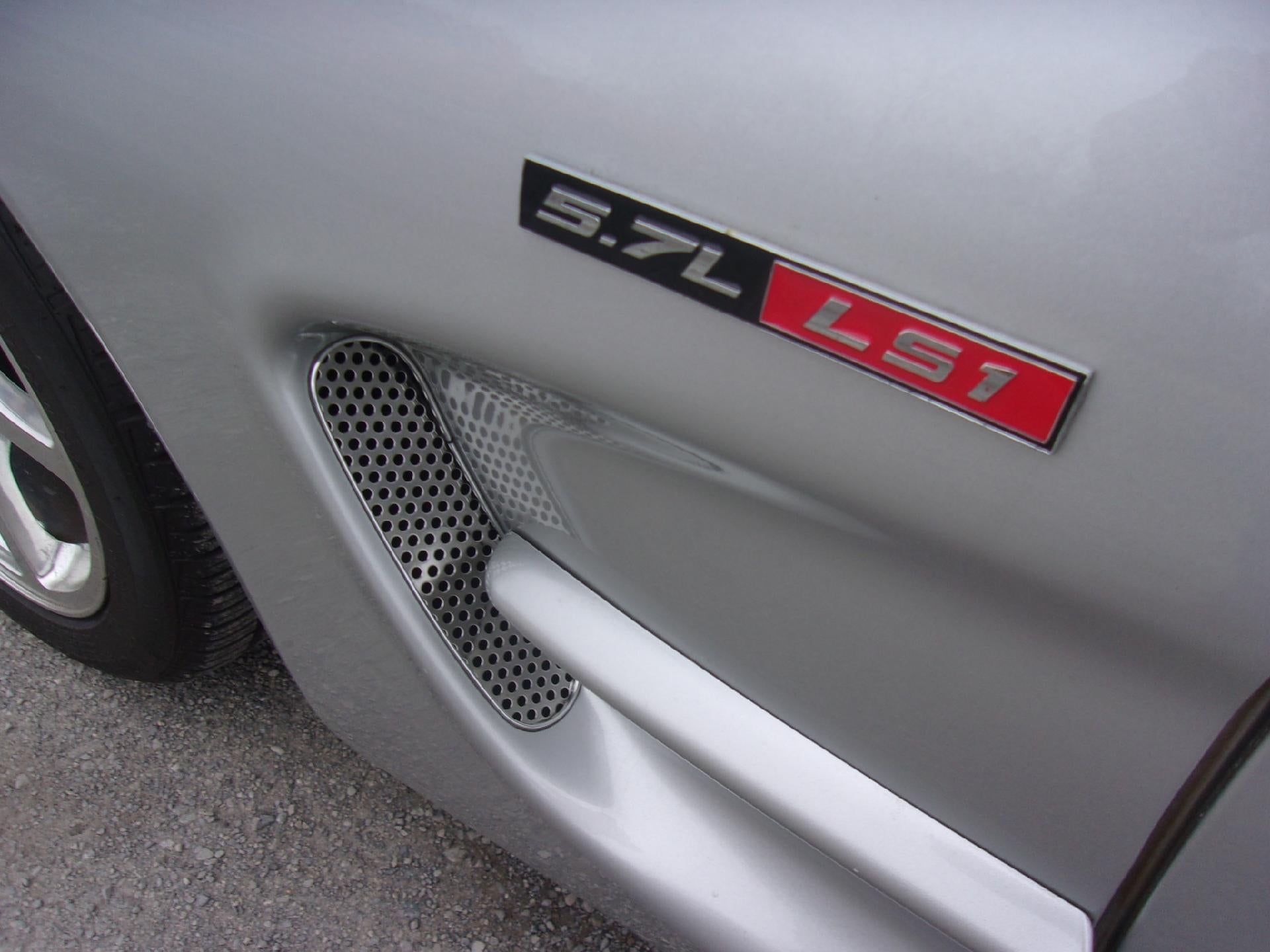 2003 Chevrolet Corvette 2dr Convertible