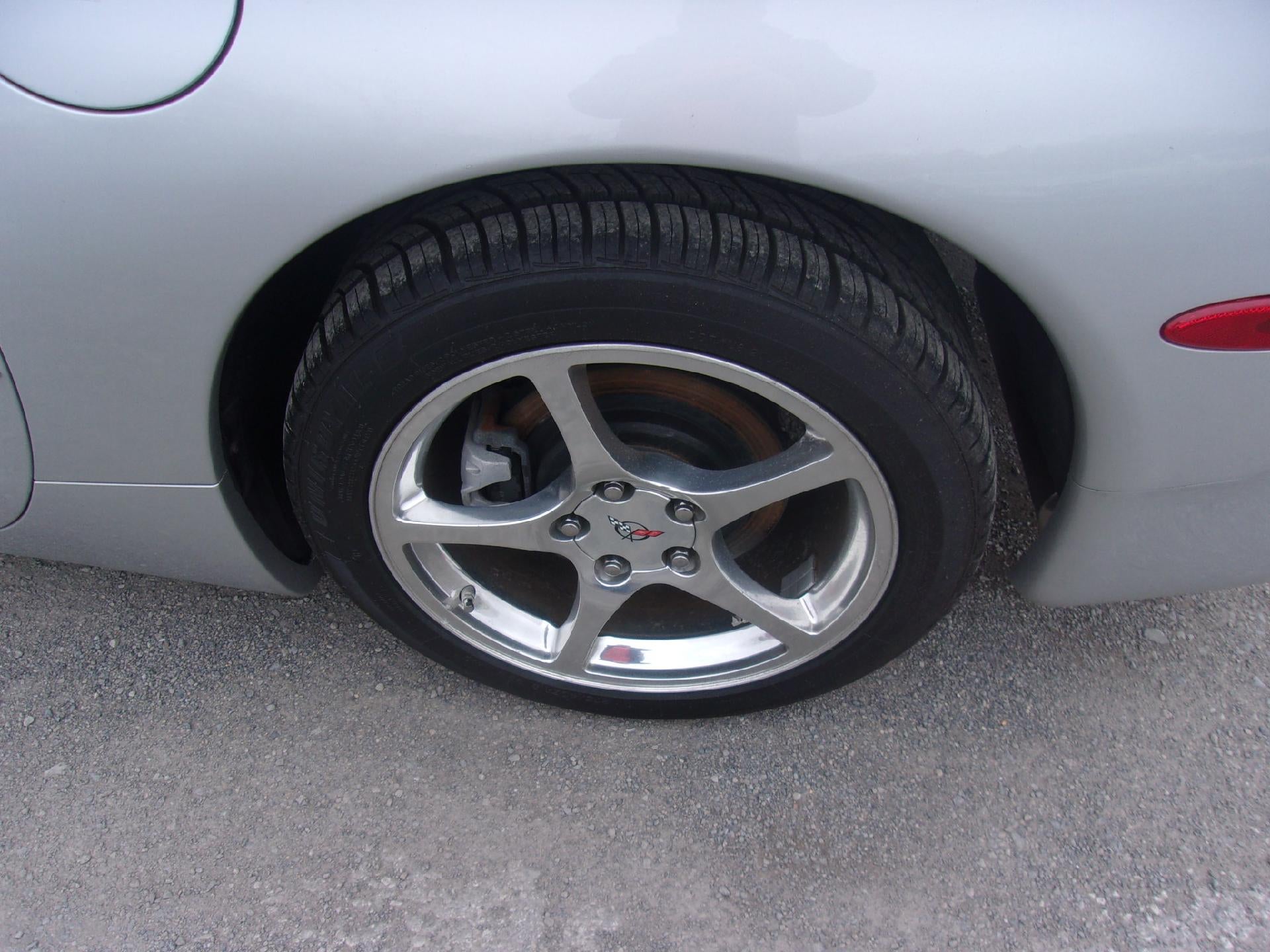 2003 Chevrolet Corvette 2dr Convertible