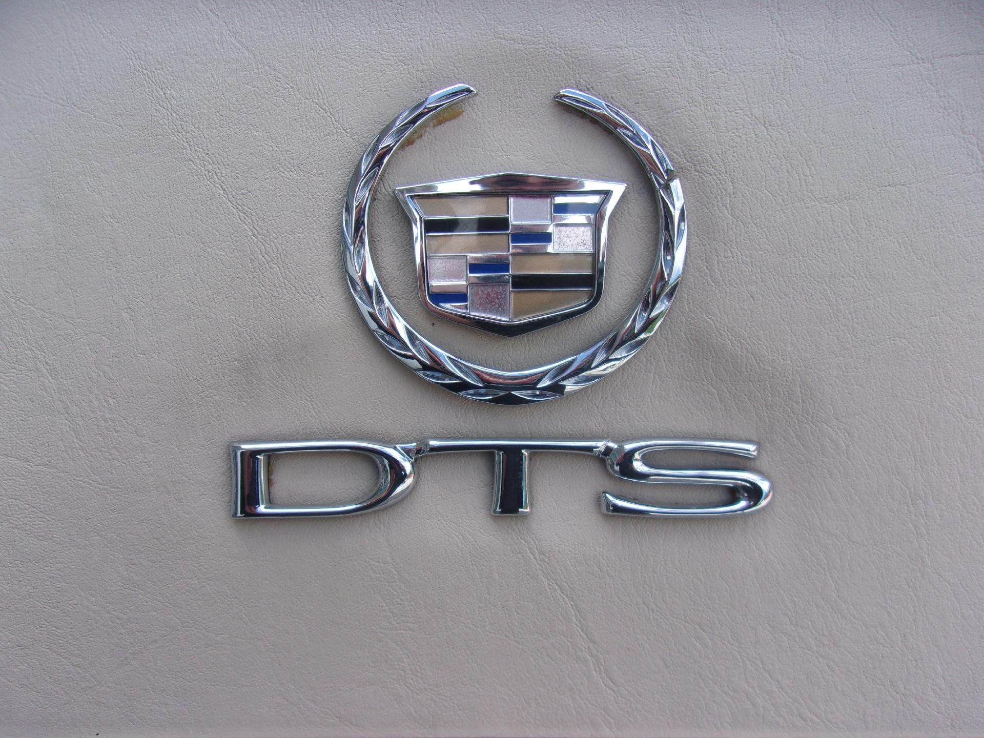 2008 Cadillac DTS 4dr Sdn w/1SA