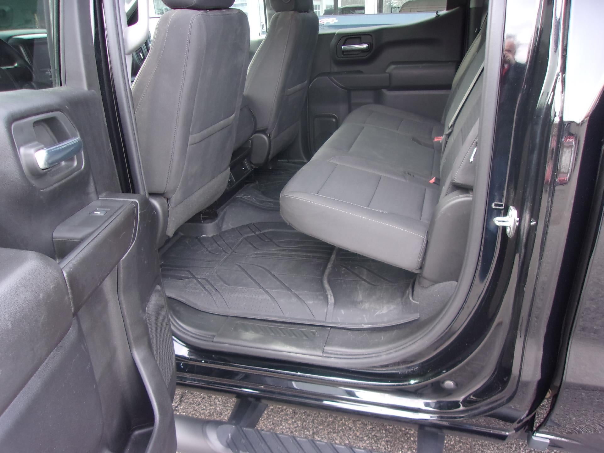 2023 Chevrolet Silverado 1500 Crew Cab Short Box 4-Wheel Drive Custom