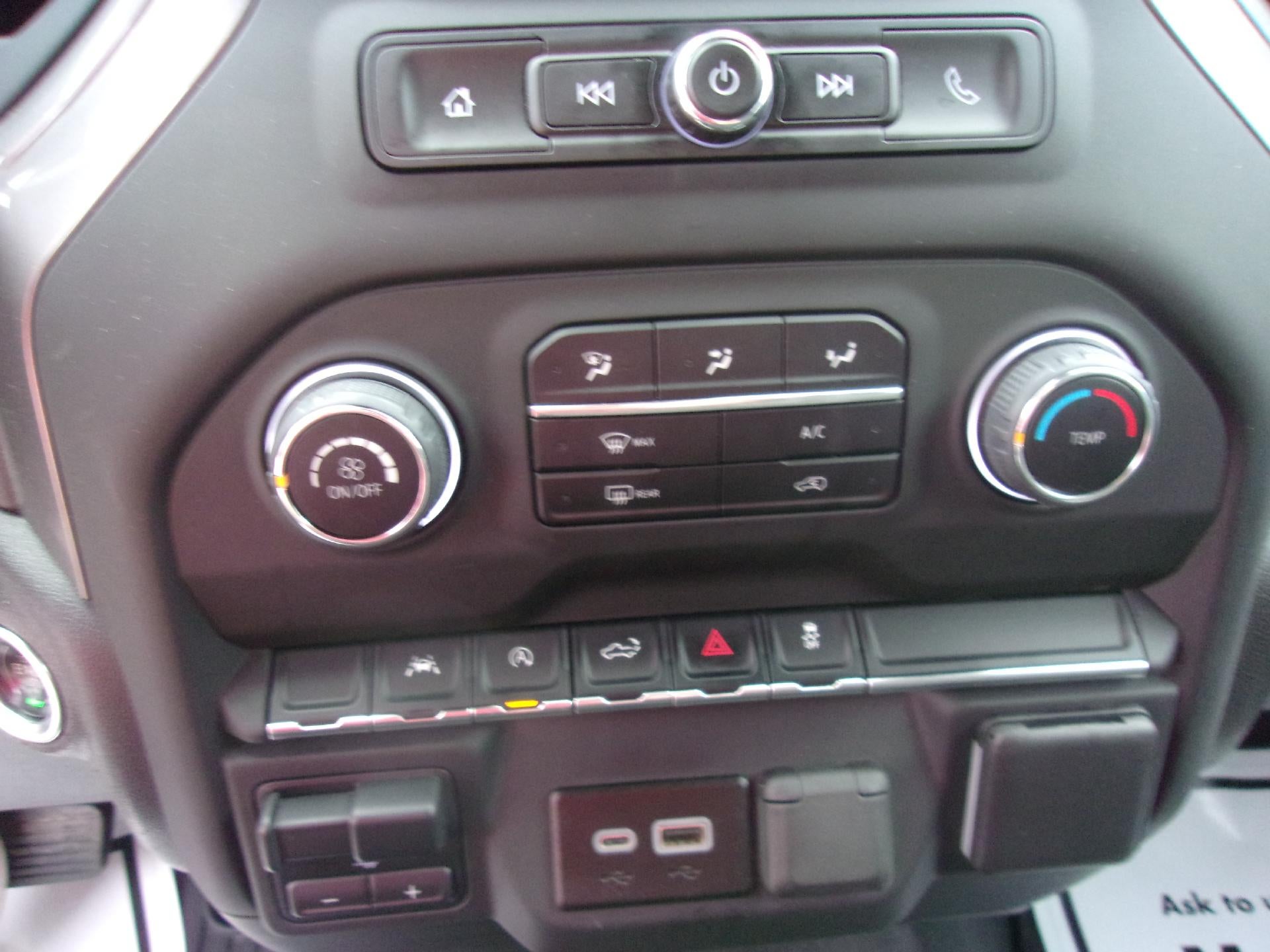 2024 Chevrolet Silverado 1500 Crew Cab Short Box 4-Wheel Drive Custom