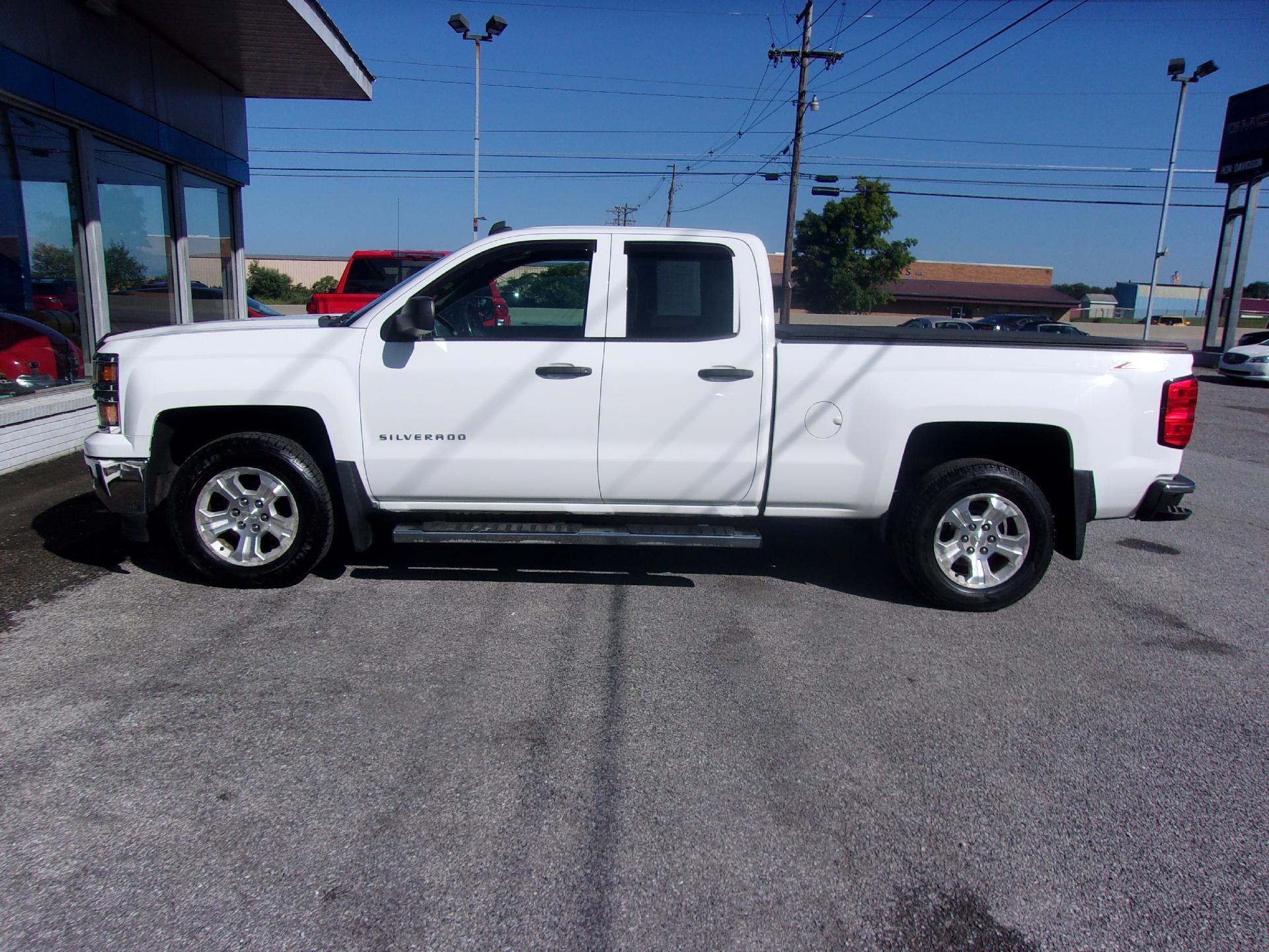 2014 Chevrolet Silverado 1500 Double Cab Standard Box 4-Wheel Drive LT w/1LT
