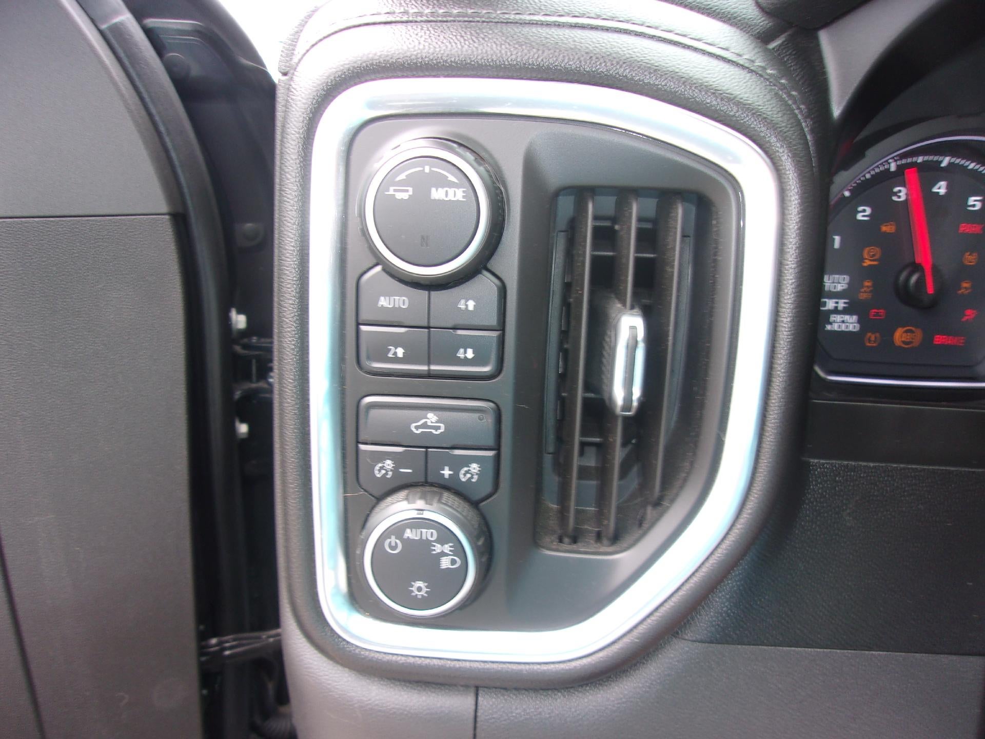 2020 Chevrolet Silverado 1500 Crew Cab Short Box 4-Wheel Drive LT