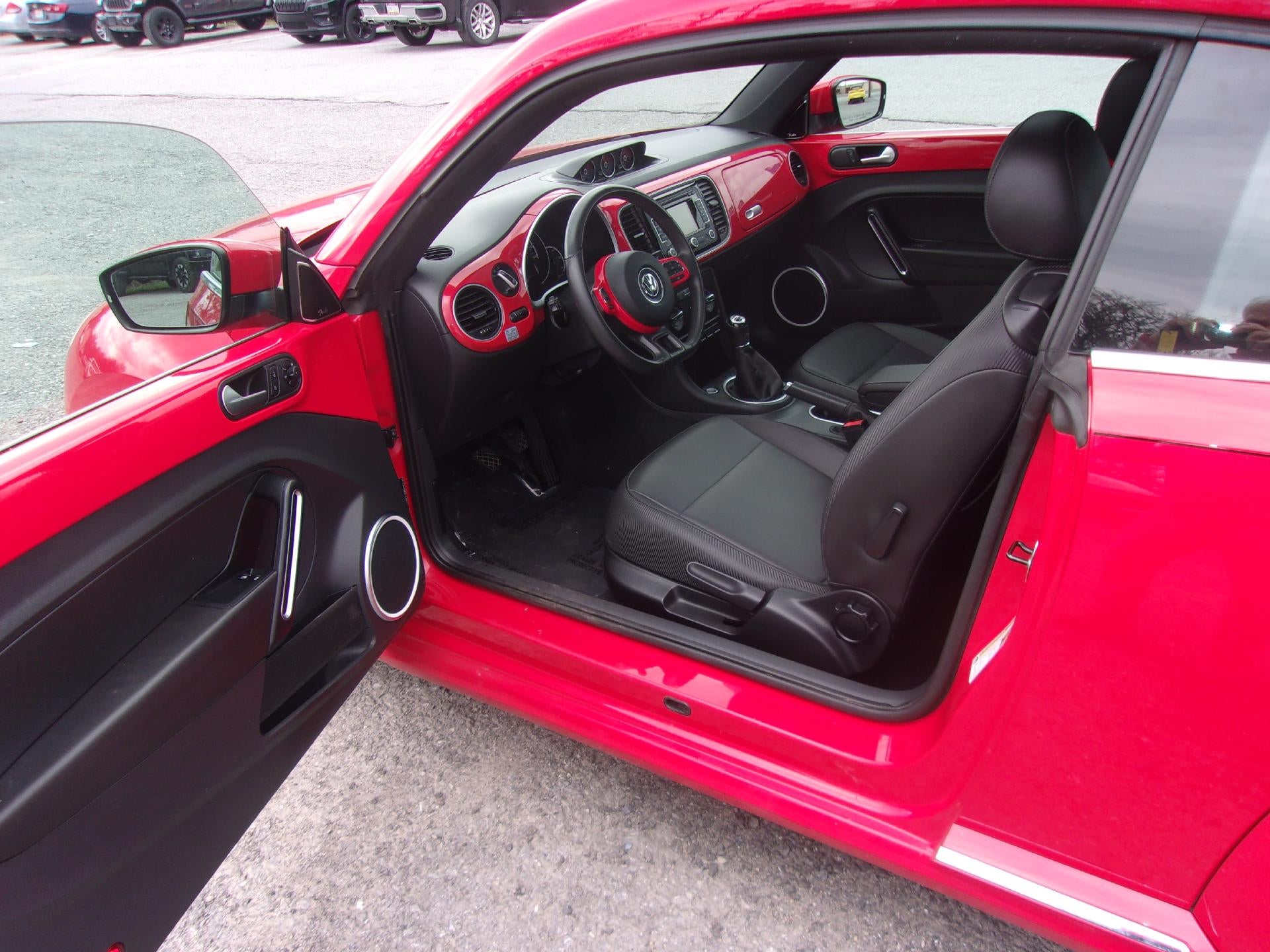 2014 Volkswagen Beetle 2dr Man 2.0L TDI