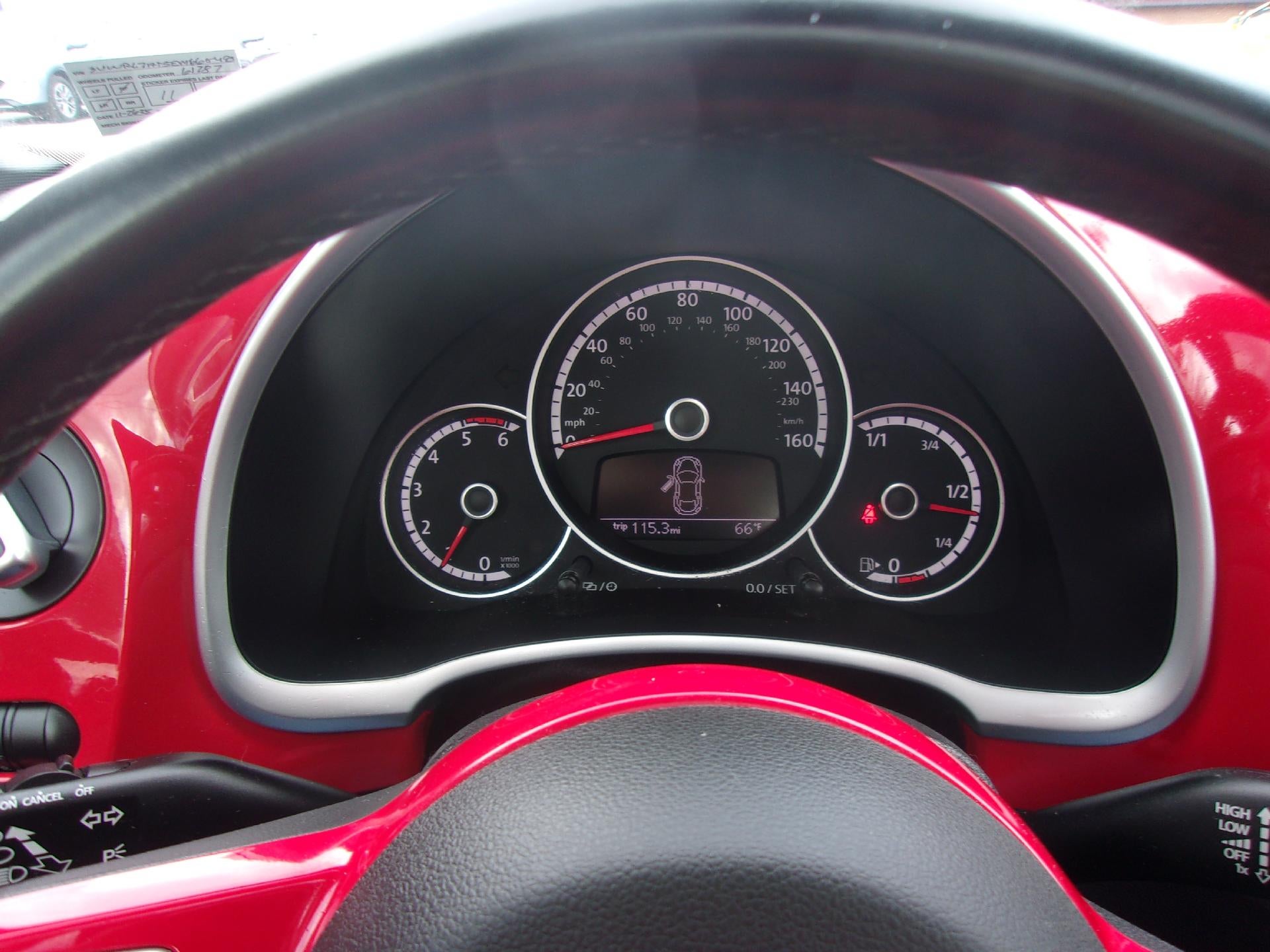 2014 Volkswagen Beetle 2dr Man 2.0L TDI