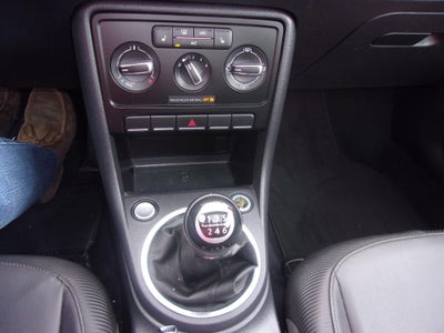 2014 Volkswagen Beetle 2dr Man 2.0L TDI