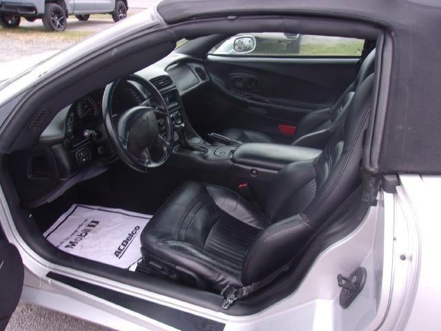 2003 Chevrolet Corvette Base