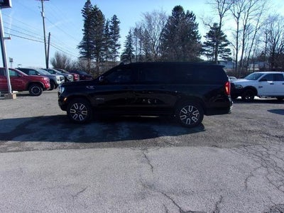 2022 GMC Yukon XL AT4